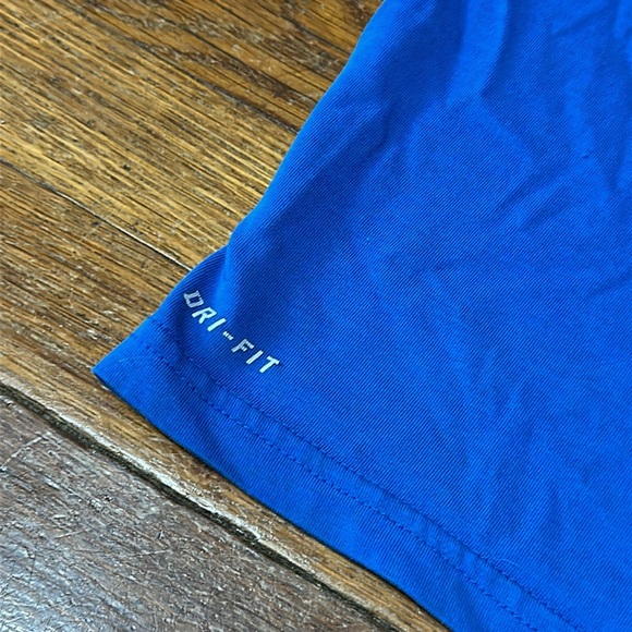 Nike KD Blue Short Sleeve Tee with Graphic Design, Dri Fit, XL - Picture 3 of 5